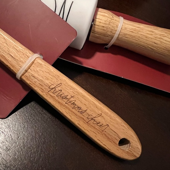 Rae Dunn holiday Christmas rolling pin and spatula set NWT - Picture 3 of 3